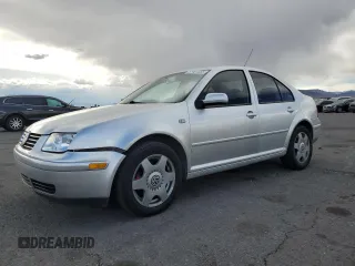 2001 Volkswagen Jetta z VIN 3VWSS29M81M021811, wystawiony jako Copart lot #51491355 z przebiegiem 260 692 mil mil oraz Szkoda całkowita • Salvage title. Historia ofert i sprzedaży dostępna na DreamBid. Obrazek 1.
