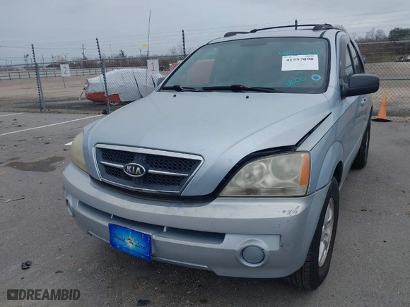 2006 Kia Sorento LX with VIN KNDJD733965536853, listed as a IAAI auction lot 41557090 with NaN miles. Bid and sale history available at carsss.com. Image 6.