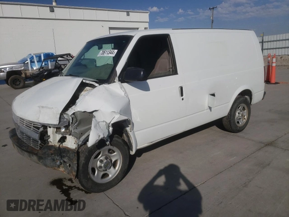 2004 Chevrolet Astro Cargo z VIN 1GCDL19X64B109975, wystawiony jako Copart lot #70611344 z przebiegiem 129 682 mil mil oraz Szkoda całkowita • Salvage title. Historia ofert i sprzedaży dostępna na DreamBid. Obrazek 1.