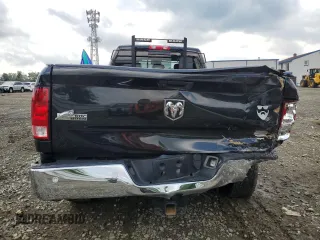 2017 Ram 2500 SLT z VIN 3C6UR5JL4HG721238, wystawiony jako Copart lot #62029205 z przebiegiem 100 187 mil mil oraz Szkoda całkowita • Salvage title. Historia ofert i sprzedaży dostępna na DreamBid. Obrazek 6.