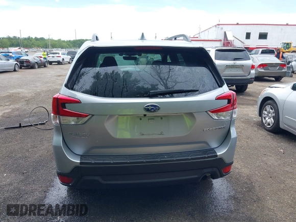 2020 Subaru Forester Premium z VIN JF2SKAJC1LH457523, wystawiony jako IAAI lot #42304635 z przebiegiem 30 390 mil mil oraz . Historia ofert i sprzedaży dostępna na DreamBid. Obrazek 16.