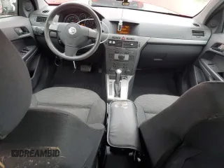 2008 Saturn Astra XE z VIN W08AR671785034696, wystawiony jako Copart lot #73654174 z przebiegiem 137 457 mil mil oraz Szkody całkowita. Historia ofert i sprzedaży dostępna na DreamBid. Obrazek 8.
