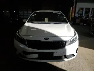 2017 Kia Forte LX with VIN 3KPFK4A70HE148045, listed as a Copart auction lot 47233495 with 85,698 mi miles and Salvage Title. Bid and sale history available at carsss.com. Image 5.