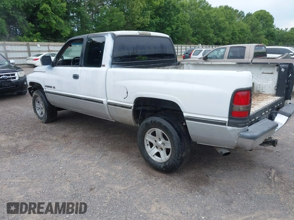 1996 Dodge 1500 z VIN 3B7HC13Y6TG180182, wystawiony jako IAAI lot #42443453 z przebiegiem 224 613 mil mil oraz . Historia ofert i sprzedaży dostępna na DreamBid. Obrazek 3.