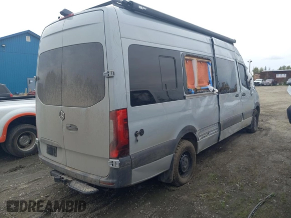 2021 Mercedes-Benz Sprinter with VIN W1W4DCHY5MT051536, listed as a Copart auction lot 78550074 with 38,660 mi miles and Salvage Title. Bid and sale history available at DreamBid. Image 3.