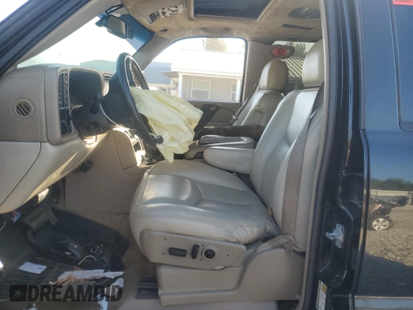 2005 Chevrolet Tahoe Z71 with VIN 1GNEK13T95R215074, listed as a Copart auction lot 74262994 with 0 mi miles and Salvage Title. Bid and sale history available at carsss.com. Image 7.