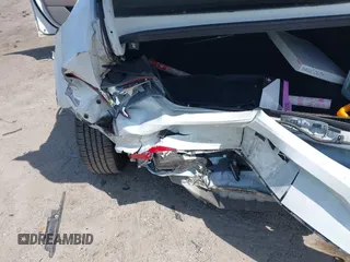 2022 Hyundai Elantra SEL with VIN 5NPLM4AG5NH067787, listed as a IAAI auction lot 41804677 with 93,276 mi miles and . Bid and sale history available at DreamBid. Image 6.