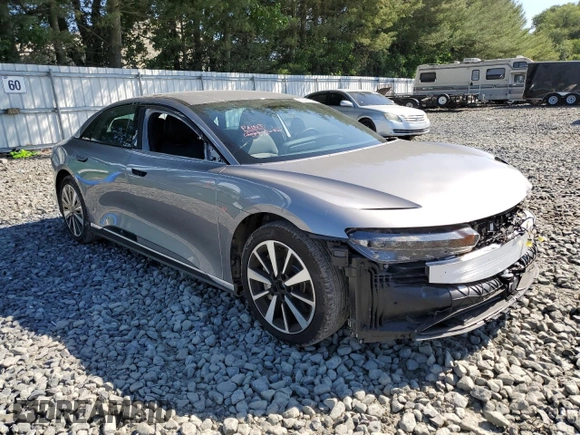 2023 Lucid Air Pure z VIN 50EA1PFA7PA006470, wystawiony jako Copart lot #56476674 z przebiegiem 18 246 mil mil oraz Szkody całkowita. Historia ofert i sprzedaży dostępna na DreamBid. Obrazek 4.