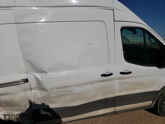 2023 Ford Transit Cargo z VIN 1FTBR1X81PKA66166, wystawiony jako Copart lot #46865065 z przebiegiem 108 487 mil mil oraz Szkoda całkowita • Salvage title. Historia ofert i sprzedaży dostępna na DreamBid. Obrazek 11.