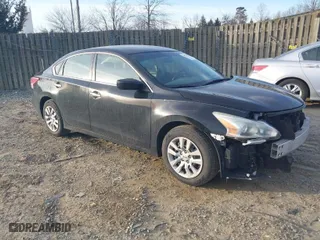 2013 Nissan Altima 2.5 SL with VIN 1N4AL3AP1DC173335, listed as a IAAI auction lot 41737990 with 166,733 mi miles. Bid and sale history available at carsss.com. Image 1.