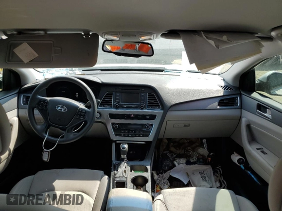 2016 Hyundai Sonata Hybrid SE with VIN KMHE24L17GA020547, listed as a Copart auction lot 66882603 with 82,070 mi miles. Bid and sale history available at carsss.com. Image 8.