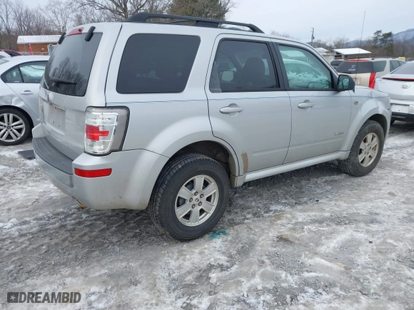 2008 Mercury Mariner with VIN 4M2CU81Z98KJ46467, listed as a IAAI auction lot 41303575 with 207,949 mi miles. Bid and sale history available at carsss.com. Image 4.