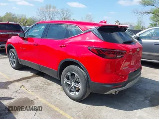 2023 Chevrolet Blazer LT z VIN 3GNKBCR44PS168938, wystawiony jako IAAI lot #42014810 z przebiegiem 59 931 mil mil oraz . Historia ofert i sprzedaży dostępna na DreamBid. Obrazek 3.