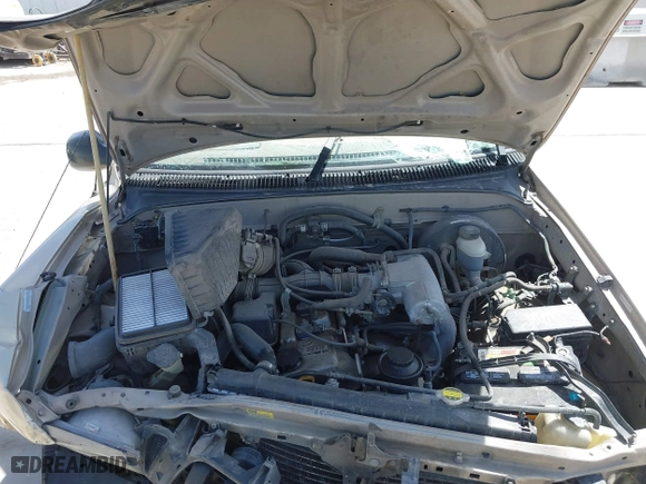 2002 Toyota Tacoma with VIN 5TENL42N62Z085135, listed as a IAAI auction lot 41831720 with 260,214 mi miles. Bid and sale history available at carsss.com. Image 10.