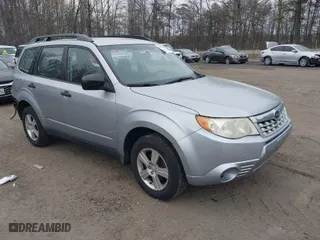 2013 Subaru Forester 2.5X with VIN JF2SHABC8DH421746, listed as a IAAI auction lot 41785679 with 176,943 mi miles. Bid and sale history available at carsss.com. Image 1.