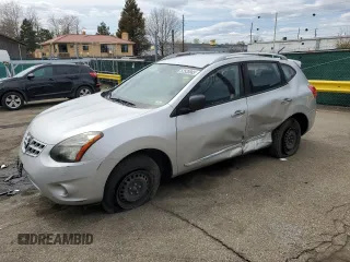 2015 Nissan Rogue S with VIN JN8AS5MV3FW761889, listed as a Copart auction lot 52535885 with 161,734 mi miles and Salvage Title. Bid and sale history available at DreamBid. Image 1.