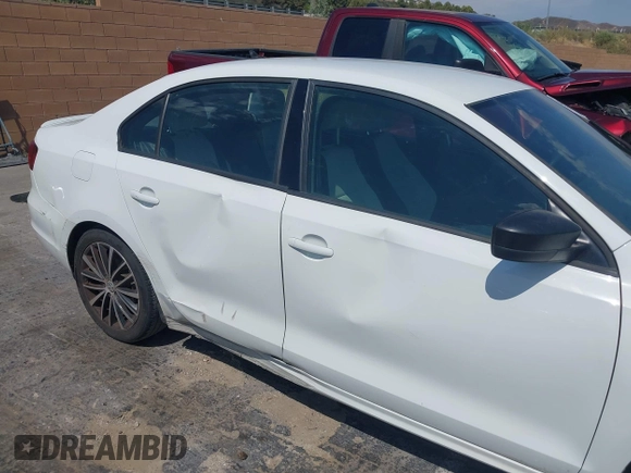 2015 Volkswagen Jetta SE с VIN 3VWD17AJ2FM406556, выставлен на аукционе IAAI как лот 42676945 с пробегом 153 903 миль миль и . История ставок и продаж доступна на DreamBid. Изображение 12.