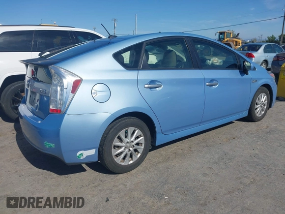 2014 Toyota Prius z VIN JTDKN3DP4E3060596, wystawiony jako IAAI lot #42344224 z przebiegiem 95 043 mil mil oraz . Historia ofert i sprzedaży dostępna na DreamBid. Obrazek 4.