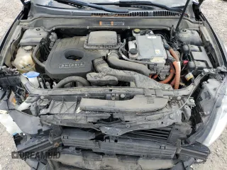 2016 Lincoln MKZ Hybrid z VIN 3LN6L2LU2GR627168, wystawiony jako Copart lot #57959145 z przebiegiem 263 253 mil mil oraz Szkoda całkowita • Salvage title. Historia ofert i sprzedaży dostępna na DreamBid. Obrazek 11.