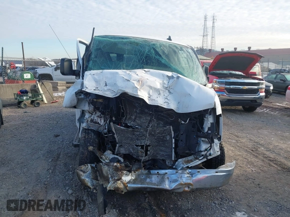 2018 Chevrolet Express Passenger LT with VIN 1GAZGPFG6J1269222, listed as a IAAI auction lot 41433114 with 99,985 mi miles and . Bid and sale history available at DreamBid. Image 12.