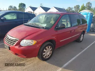 2006 Chrysler Town & Country Touring with VIN 2A4GP54L06R871145, listed as a IAAI auction lot 42199513 with 141,772 mi miles and . Bid and sale history available at DreamBid. Image 17.