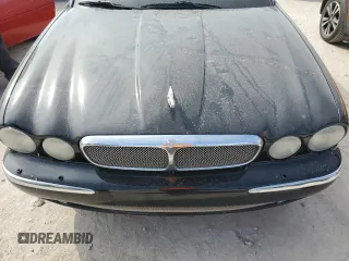 2006 Jaguar XJ with VIN SAJWA71BX6SH01193, listed as a Copart auction lot 76382034 with 0 mi miles and Salvage Title. Bid and sale history available at carsss.com. Image 11.