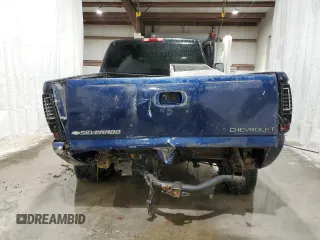 2003 GMC Sierra 2500HD SLT z VIN 1GTHK23103F107158, wystawiony jako Copart lot #50429915 z przebiegiem Nie podano mil oraz Szkoda całkowita • Salvage title. Historia ofert i sprzedaży dostępna na DreamBid. Obrazek 6.