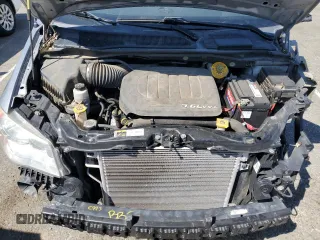 2018 Dodge Grand Caravan SXT z VIN 2C4RDGCG5JR159729, wystawiony jako Copart lot #52648025 z przebiegiem 141 960 mil mil oraz Szkoda całkowita • Salvage title. Historia ofert i sprzedaży dostępna na DreamBid. Obrazek 12.
