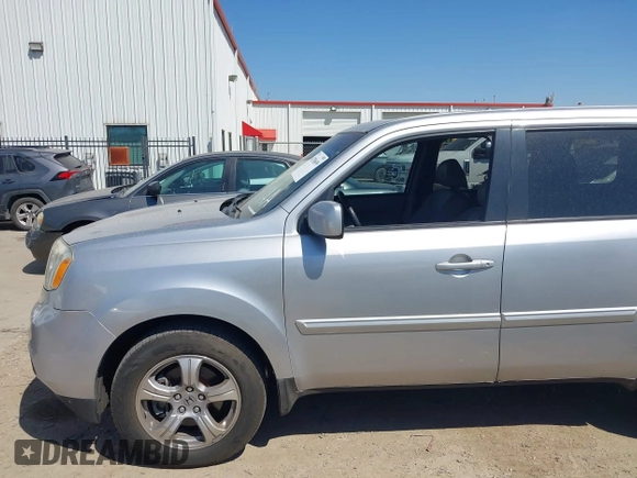 2012 Honda Pilot EX-L with VIN 5FNYF3H54CB008966, listed as a IAAI auction lot 41780699 with 167,966 mi miles. Bid and sale history available at carsss.com. Image 15.