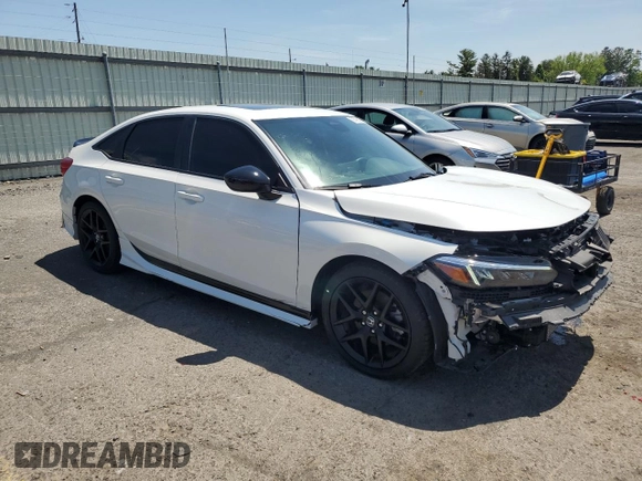 2024 Honda Civic Si z VIN 2HGFE1E58RH471829, wystawiony jako Copart lot #56796275 z przebiegiem 15 243 mil mil oraz Szkoda całkowita • Salvage title. Historia ofert i sprzedaży dostępna na DreamBid. Obrazek 4.