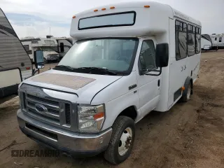 2013 Ford Econoline Commercial with VIN 1FDEE3FL0DDB09661, listed as a Copart auction lot 74102754 with 357,776 mi miles and Clean Title. Bid and sale history available at carsss.com. Image 1.