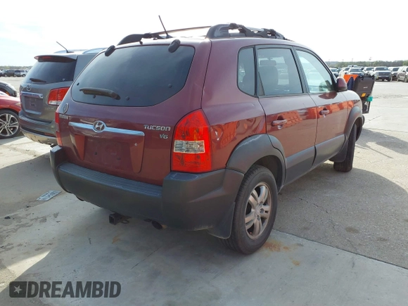 2006 Hyundai Tucson GLS with VIN KM8JN12D16U453097, listed as a IAAI auction lot 41819035 with 237,312 mi miles. Bid and sale history available at carsss.com. Image 4.