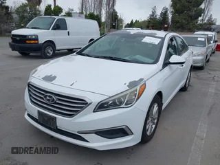 2017 Hyundai Sonata SE with VIN 5NPE24AF8HH595026, listed as a IAAI auction lot 41906112 with 165,519 mi miles. Bid and sale history available at carsss.com. Image 6.