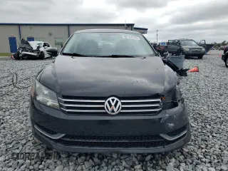 2012 Volkswagen Passat SE with VIN 1VWBP7A35CC037714, listed as a Copart auction lot 52194795 with 77,235 mi miles and Salvage Title. Bid and sale history available at carsss.com. Image 5.