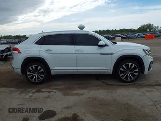2023 Volkswagen Atlas SEL Premium R-Line z VIN 1V2FE2CA8PC221736, wystawiony jako IAAI lot #42155629 z przebiegiem 54 394 mil mil oraz . Historia ofert i sprzedaży dostępna na DreamBid. Obrazek 13.