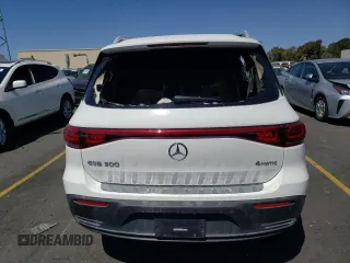2022 Mercedes-Benz EQB 300 z VIN W1N9M0KB5NN008656, wystawiony jako Copart lot #66552243 z przebiegiem Nie podano mil oraz . Historia ofert i sprzedaży dostępna na DreamBid. Obrazek 6.