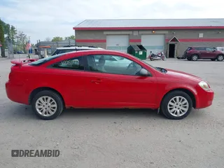 2010 Chevrolet Cobalt LS z VIN 1G1AB1F51A7180341, wystawiony jako IAAI lot #42251796 z przebiegiem 147 737 mil mil oraz . Historia ofert i sprzedaży dostępna na DreamBid. Obrazek 14.