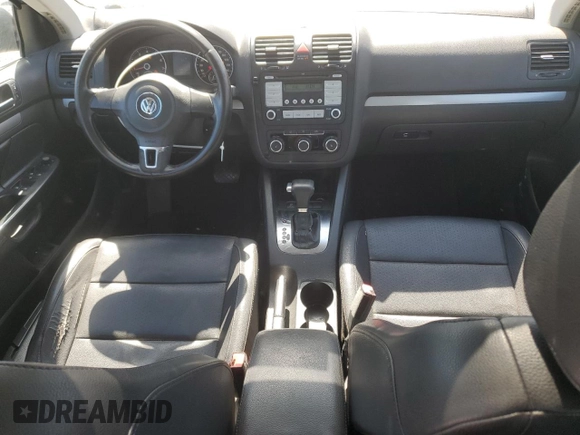 2010 Volkswagen Jetta Limited Edition с VIN 3VWRZ7AJ0AM140235, выставлен на аукционе Copart как лот 57780205 с пробегом 186 031 миль миль и Списание • Salvage title. История ставок и продаж доступна на DreamBid. Изображение 8.