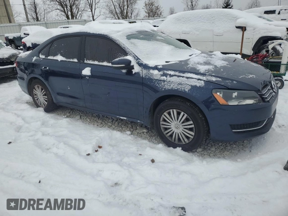 2014 Volkswagen Passat Wolfsburg Edition with VIN 1VWAS7A33EC044657, listed as a Copart auction lot 86707214 with 203,219 mi miles and Clean title. Bid and sale history available at DreamBid. Image 4.