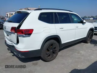 2022 Volkswagen Atlas SE z VIN 1V2WR2CA1NC519384, wystawiony jako IAAI lot #40548286 z przebiegiem 37 093 mil mil oraz . Historia ofert i sprzedaży dostępna na DreamBid. Obrazek 4.