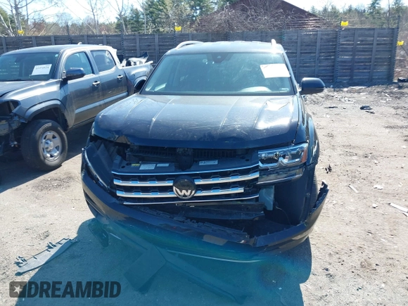 2018 Volkswagen Atlas SE with VIN 1V2DP2CA9JC599623, listed as a IAAI auction lot 42065906 with Not provided miles and . Bid and sale history available at DreamBid. Image 12.