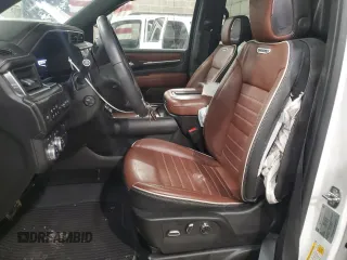 2023 GMC Yukon Denali Ultimate with VIN 1GKS2EKL0PR335633, listed as a Copart auction lot 43047945 with 0 mi miles and Salvage Title. Bid and sale history available at carsss.com. Image 7.