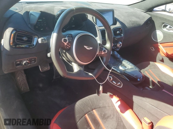 2020 Aston Martin Vantage z VIN SCFSMGAW7LGN03725, wystawiony jako Copart lot #73573314 z przebiegiem 52 461 mil mil oraz Szkoda całkowita • Salvage title. Historia ofert i sprzedaży dostępna na DreamBid. Obrazek 8.
