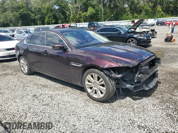 2016 Jaguar XF 35t Premium with VIN SAJBD4BV2GCY20426, listed as a Copart auction lot 71384854 with 94,339 mi miles and Salvage Title. Bid and sale history available at carsss.com. Image 4.