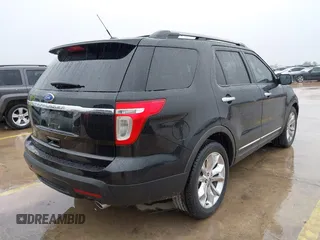 2011 Ford Explorer XLT with VIN 1FMHK7D81BGA50577, listed as a IAAI auction lot 41894045 with 139,674 mi miles and . Bid and sale history available at carsss.com. Image 4.