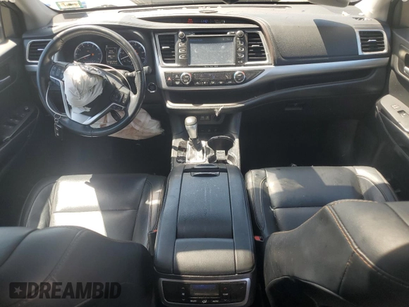 2017 Toyota Highlander XLE with VIN 5TDJZRFH9HS412874, listed as a Copart auction lot 62018815 with 109,212 mi miles and Salvage title. Bid and sale history available at DreamBid. Image 8.