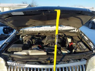 2006 Mercury Mountaineer Luxury with VIN 4M2EU47E56UJ21590, listed as a IAAI auction lot 41328194 with 216,508 mi miles. Bid and sale history available at carsss.com. Image 10.