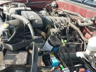 2005 Toyota Tundra SR5 z VIN 5TBRT34155S464840, wystawiony jako IAAI lot #42880041 z przebiegiem 60 297 mil mil oraz . Historia ofert i sprzedaży dostępna na DreamBid. Obrazek 18.