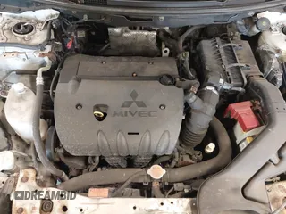2011 Mitsubishi Lancer ES z VIN JA32U2FU5BU001075, wystawiony jako IAAI lot #41458074 z przebiegiem 120 601 mil mil oraz . Historia ofert i sprzedaży dostępna na DreamBid. Obrazek 10.