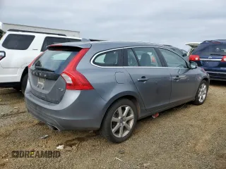 2017 Volvo V60 Premier with VIN YV140MEK4H1336513, listed as a Copart auction lot 88497705 with 89,477 mi miles and Salvage Title. Bid and sale history available at carsss.com. Image 3.